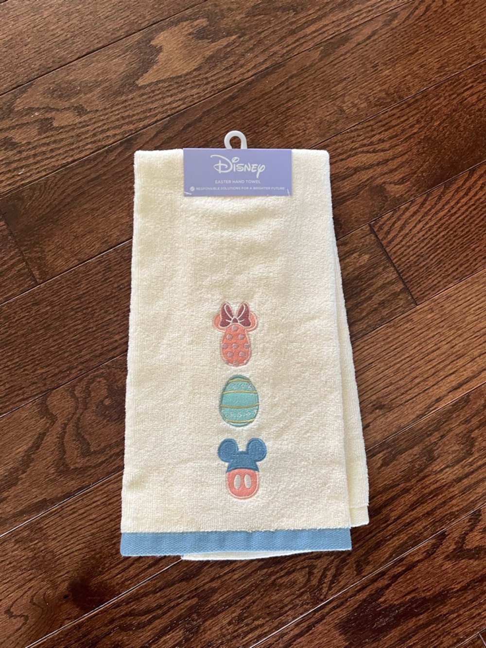 Disney cream hand towel with pastel accents